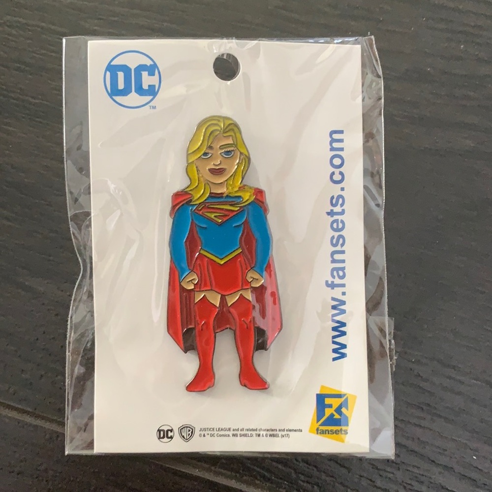 Supergirl enamel pin - SDCC exclusive